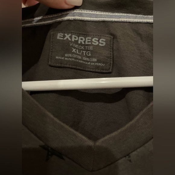 Express Men's Star Pattern Gray T-Shirt - Picture 6 of 7